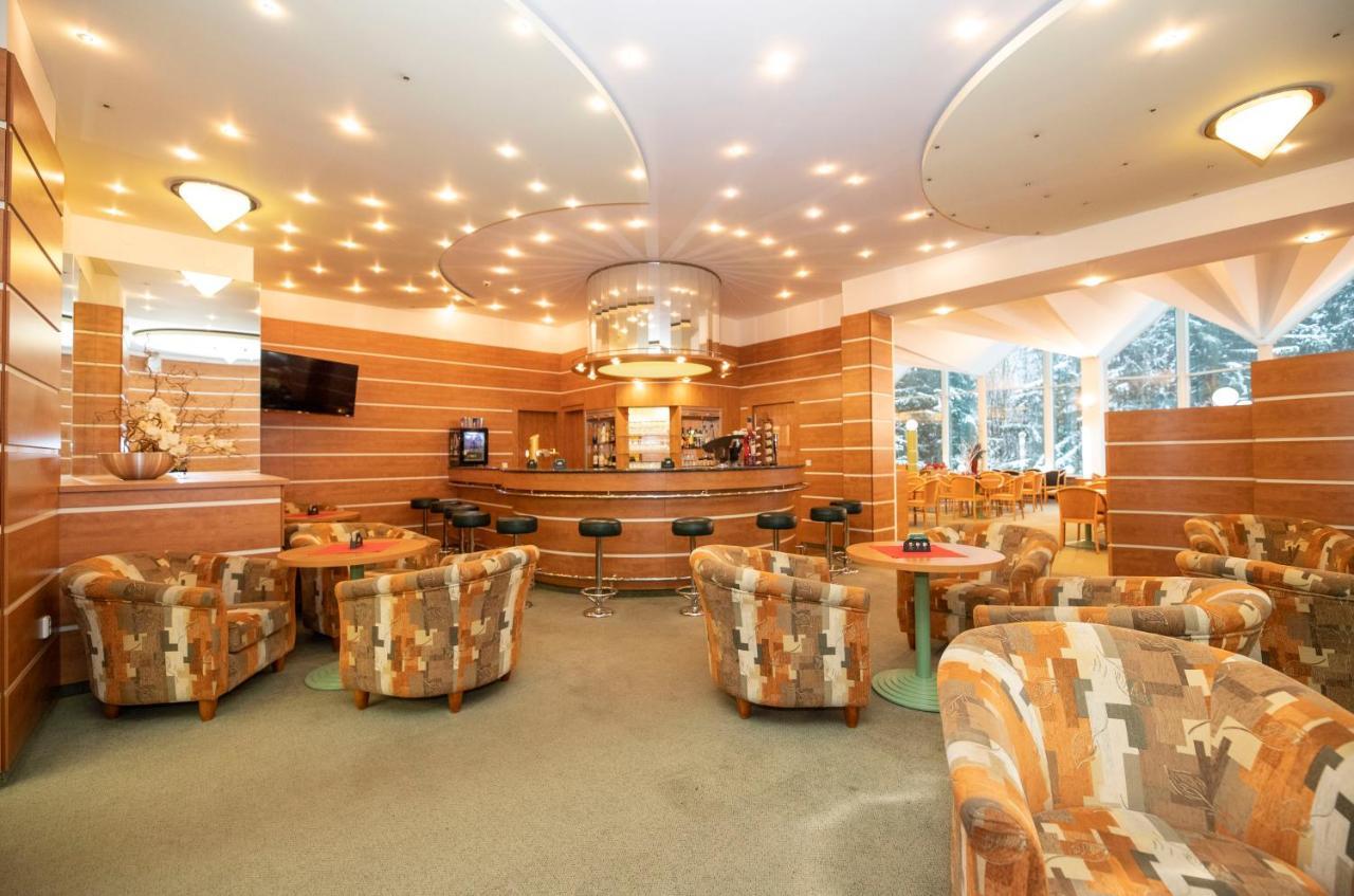 Interhotel Montana Špindlerŭv Mlýn Exterior foto