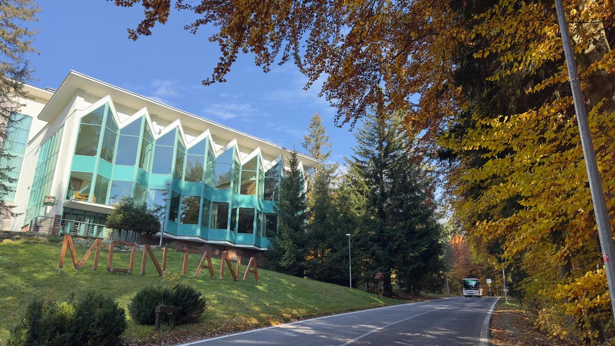 Interhotel Montana Špindlerŭv Mlýn Exterior foto