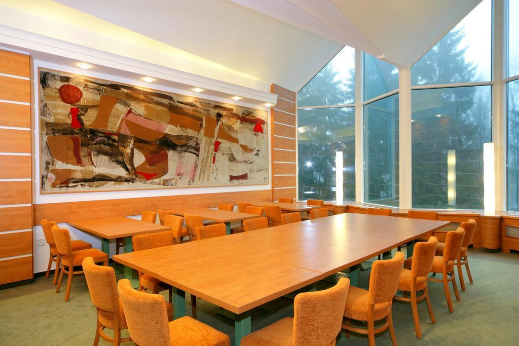 Interhotel Montana Špindlerŭv Mlýn Exterior foto